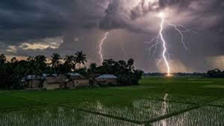 শ্যামনগরে কাঠের কাজ করতে গিয়ে বজ্রপাতে কাঠমিস্ত্রির মৃত্যু
